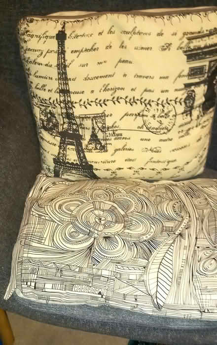 Photo of free Arm chair with wide seating area (Muswell Hill, London, N10) #1