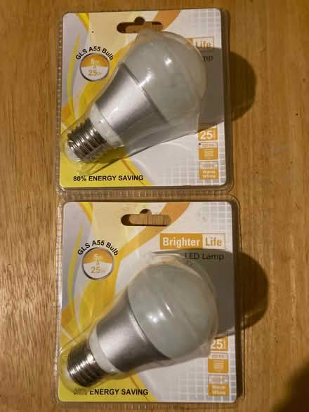 Photo of free 2 screw in led lightbulbs (Battersea SW11) #1