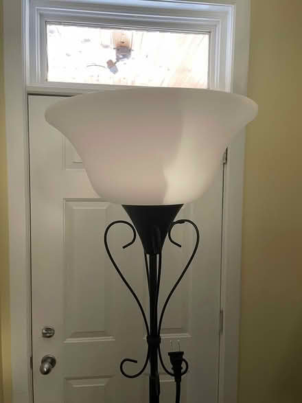 Photo of free Floor lamp (Centretown) #2