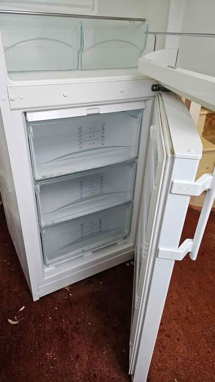 Photo of free Fridge freezer (SE19) #3