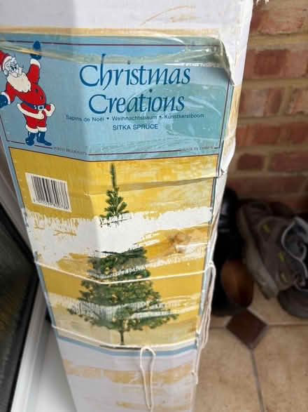 Photo of free Xmas tree (120cms e) (Potters Bar EN6) #2