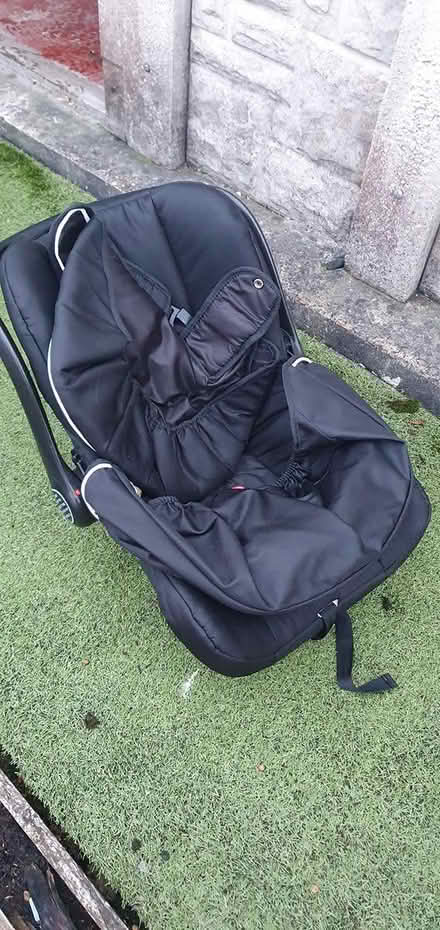 Photo of free Baby car seat (Greenwich SE3) #3