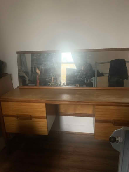 Photo of free Dresser with mirror (SW9 9UP) #1