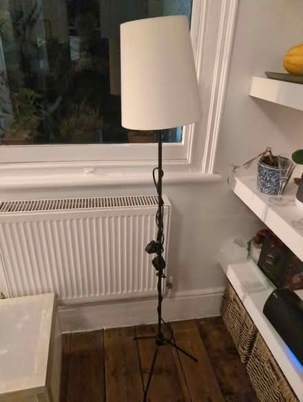 Photo of free Standing Lamp (SE5) #1