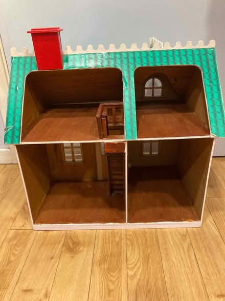 Photo of free Dolls House (Norcot RG30) #2