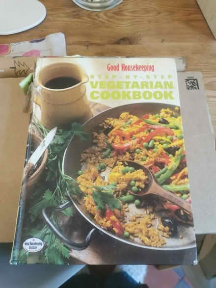 Photo of free Good housekeeping vegetarian cookbook (Vale LA1) #1