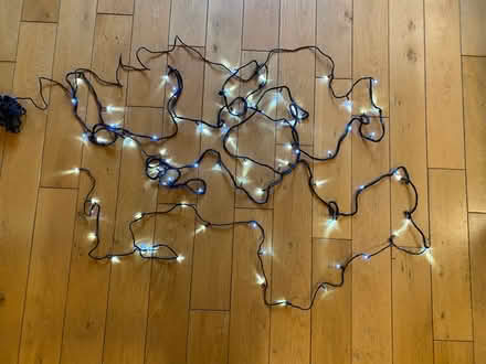 Photo of free White Christmas lights (AB25) #1