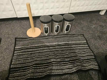 Photo of free Kitchen bits (Sutton in ashfield NG17) #1