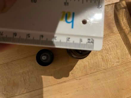 Photo of free lids for small bottles 5ml - 100ml (Wanstead E11) #2