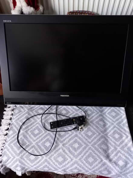 Photo of free 2x tvs older (Shepshed LE12) #4