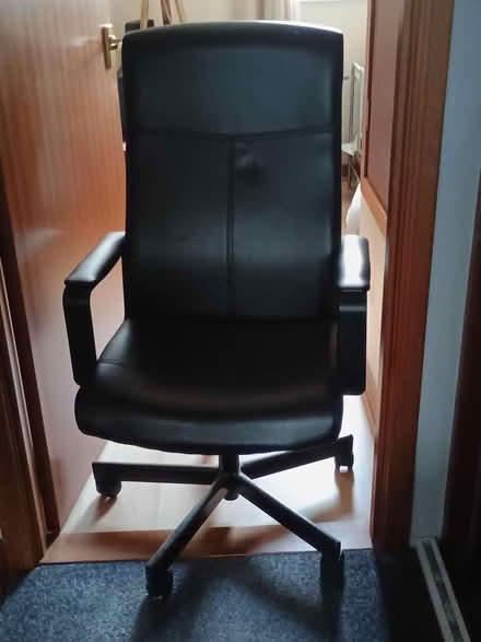 Photo of free Desk chair (Bonnybridge) #1
