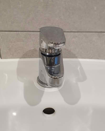 Photo of free Pedestal sink (Wincanton BA9 9QP) #3