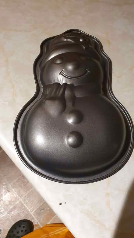 Photo of free Snowman cake pan (Odd Down) #1