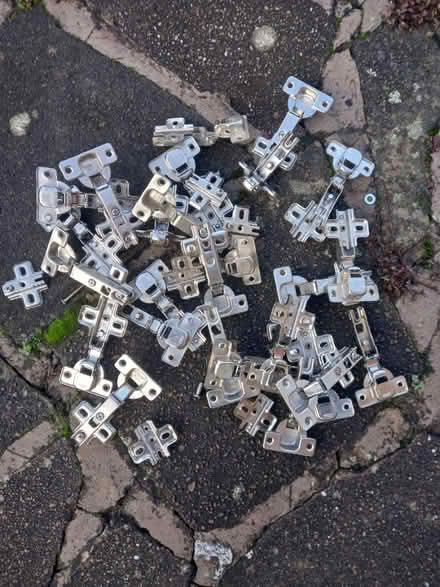 Photo of free hinges (Bramcote NG9) #1