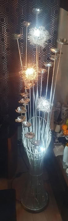 Photo of free metal flowers&vase light (CT18) #1
