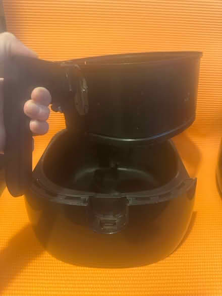 Photo of free Philips air fryer (Woolwich SE18) #3