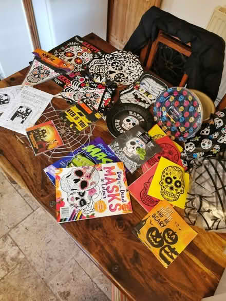 Photo of free Halloween Party Stuff (Leominster HR6) #1