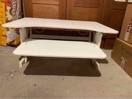 Photo of free Standing desk (BN3) #1