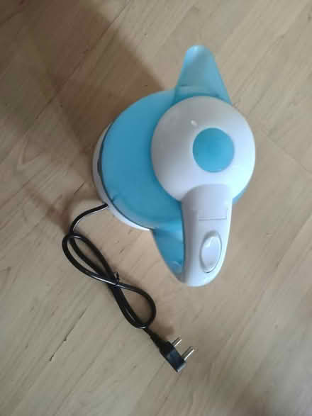Photo of free Koryo Electric Kettle (Blue/White) – Working Condition (The Maltings CB4) #2
