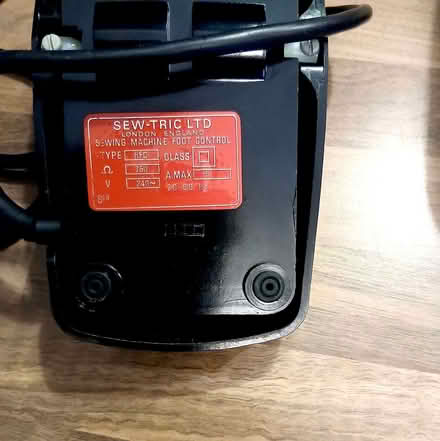 Photo of free Vintage Novum Sewing Machine in case (North Hinksey OX2) #4