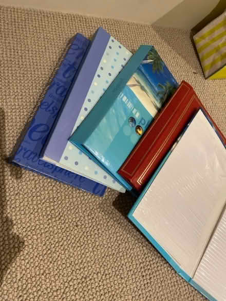 Photo of free 5x Flip Photo Albums - for size 6”x4” (St Albans AL3) #1