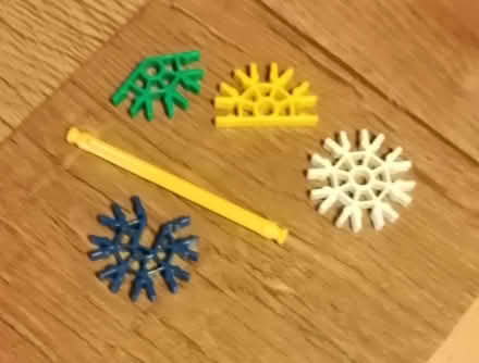 Photo of KNEX building stuff (Kendal LA9) #1