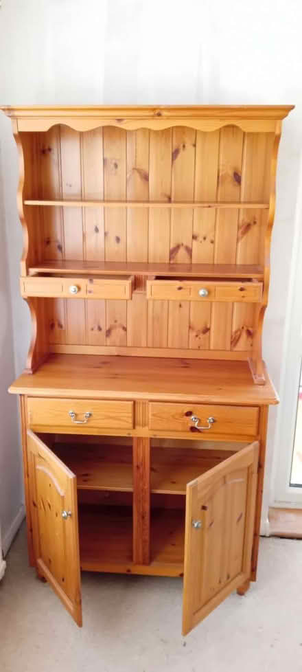 Photo of free Welsh Dresser (Leverstock Green HP2) #1