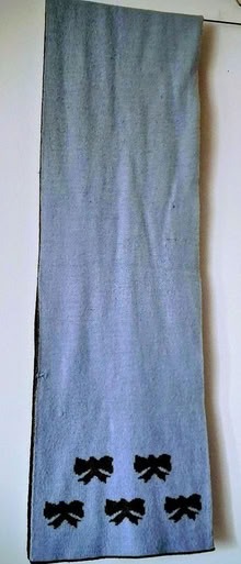 Photo of free warm scarf (Bellevue EH7) #1