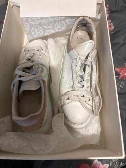 Photo of free Trainer (Surrey quays) #2