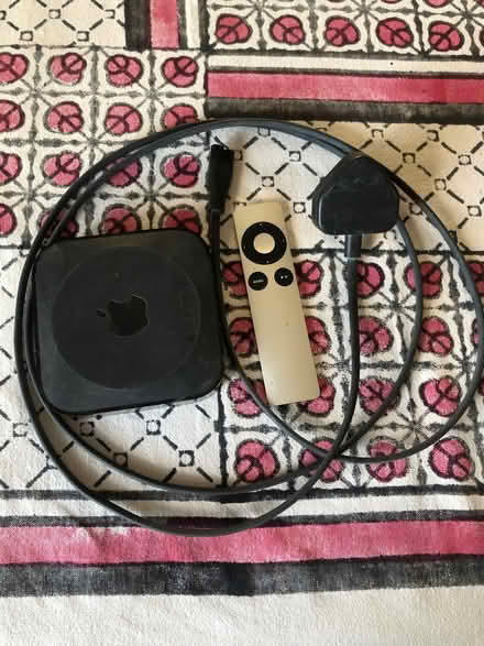 Photo of free Apple TV set (Hala LA1) #1