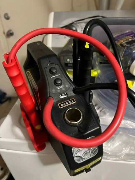 Photo of free Car jumpstarter (partially working) (SE DC (Ward 7)) #1