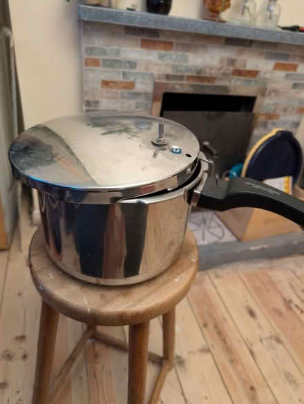 Photo of free Prestige pressure cooker (Wellingborough Northampton) #1