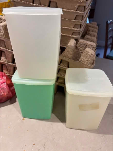 Photo of free Plastic food containers with lids (Chiswell Green) #1