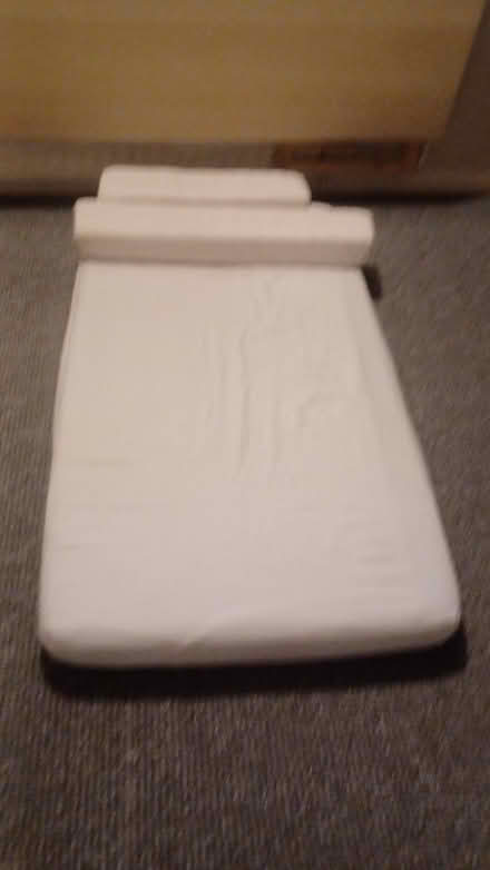 Photo of free Solid wood Toddler bed & mattress (Orpington BR5) #4