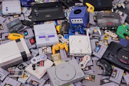 Photo of Old and Retro Computers and Games Consoles , working or not (Woodhouse Mill S13) #2