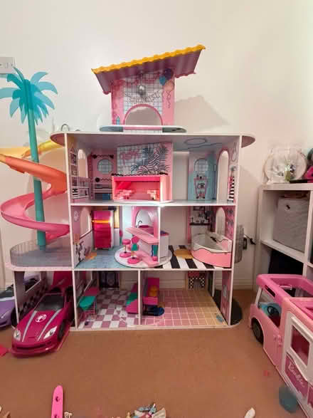 Photo of free Barbie House (SE3) #3