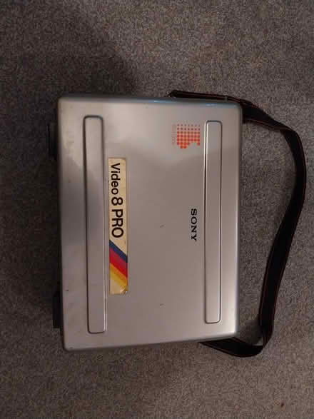 Photo of free Sony video 8 vintage video camera (Calne) #1