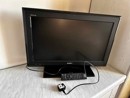 Photo of free Sony TV with remote (Nascot Wood WD17) #1