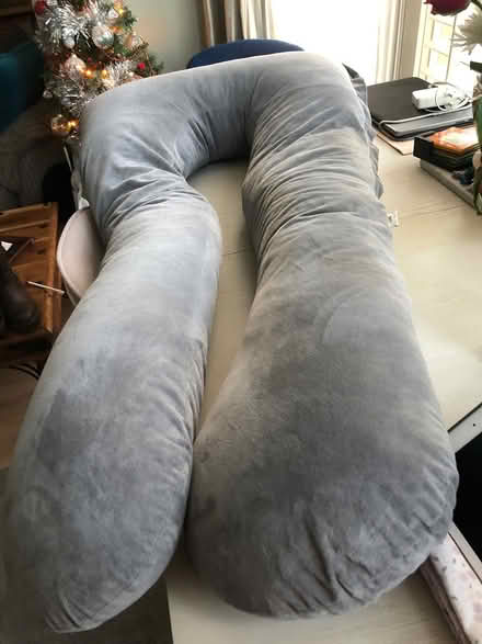 Photo of free Pregnancy pillow (Nullie) (N19 Archway) #1
