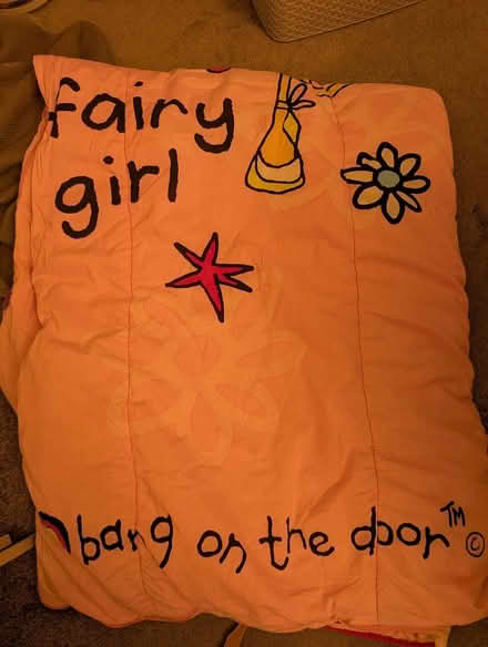 Photo of free Pink sleeping bag (MK42) #1