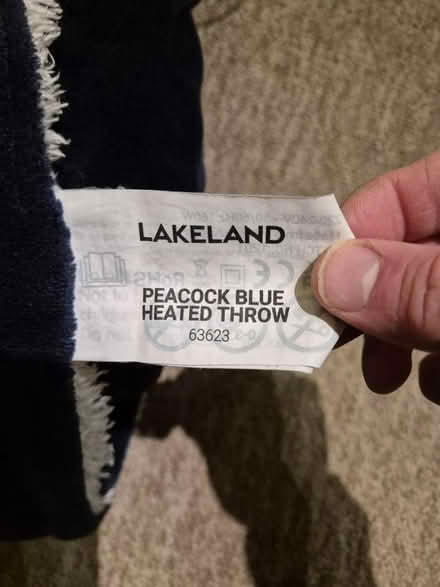 Photo of free LAKELAND Peacock Blue Heated Throw (Stratton-on-the-Fosse BA3) #3