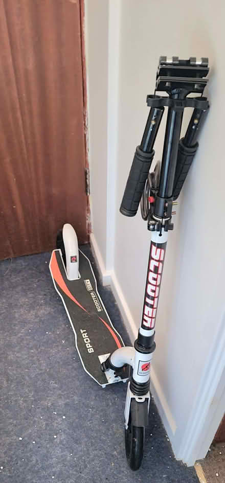 Photo of free Adult push scooter & lock (Cherry Hinton Ward CB1) #1
