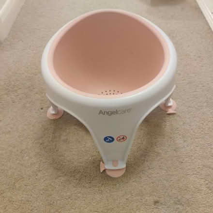 Photo of free Bath seat for sitting babies (Princes park, BN22) #3