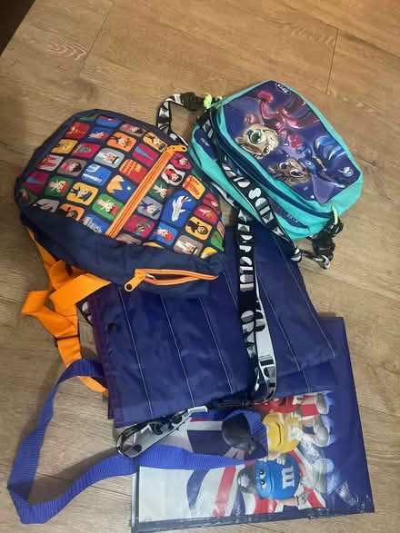 Photo of free Kids bags various (CR2) #1