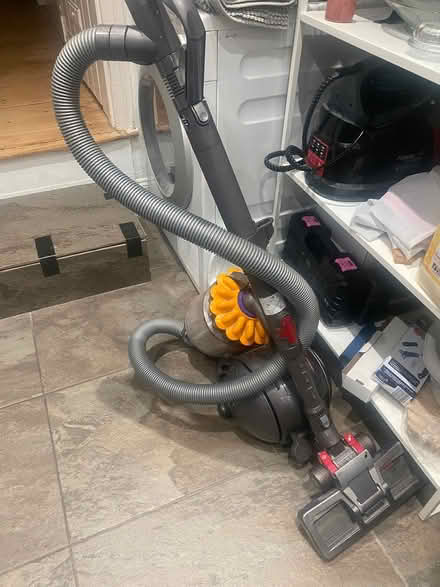 Photo of free Dyson hoover (CR2) #1