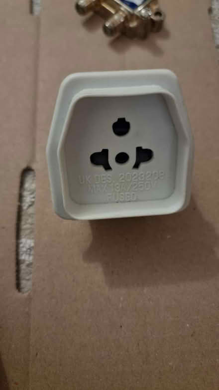 Photo of free Adapter (South hampstead NW8) #1