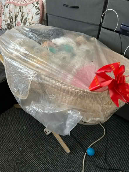 Photo of free Moses 🧺 wit beautiful bby items (S5) #2