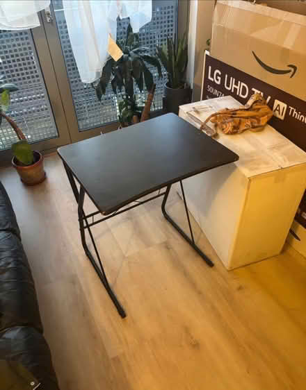 Photo of free Small desk (Lewisham SE13) #3