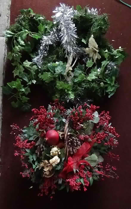Photo of free Xmas Basket & Door wreath (S8 Lowedges) #1