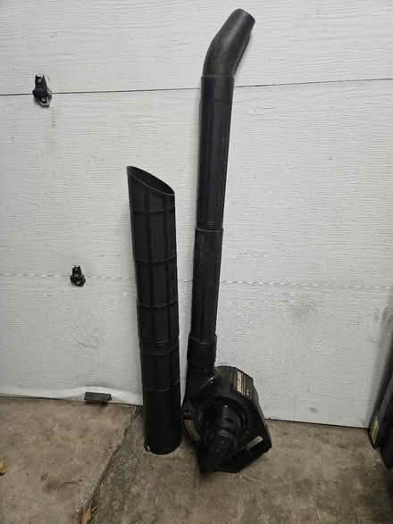Photo of free Craftsman leaf blower vacuum (cord) (SW Santa Clara) #1